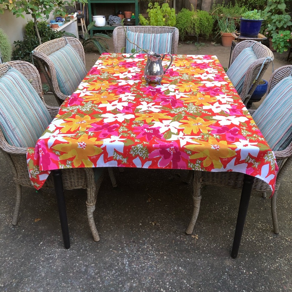 Vera tablecloth